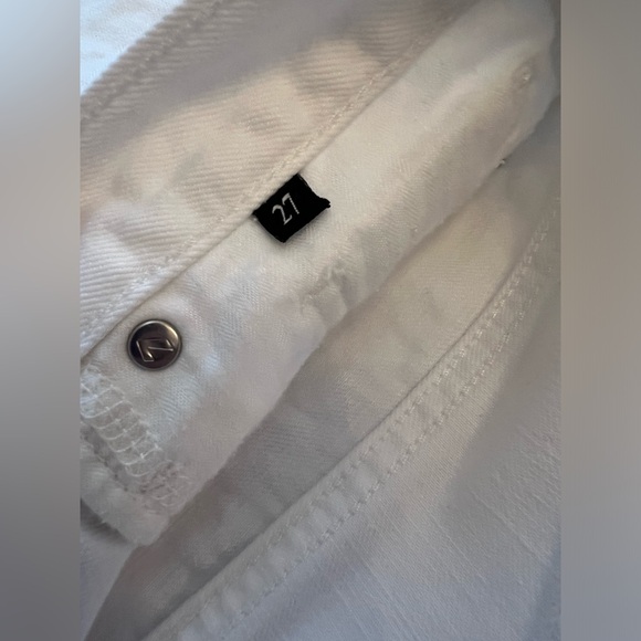 7 for All Mankind Monroe Cutoff shorts - Picture 2 of 7